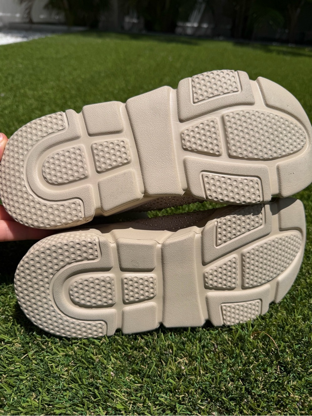 Steve Madden's 'Kaia' sock sneakers - Picture 10 of 17